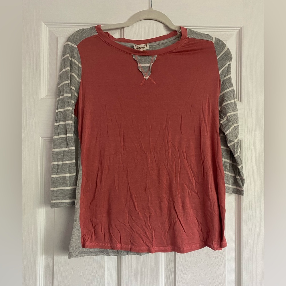 Truself 3/4 sleeve size medium never worn